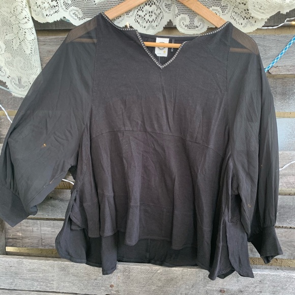 Anthropologie AKEMI + KIN Black Flutter Blouse - Picture 2 of 7